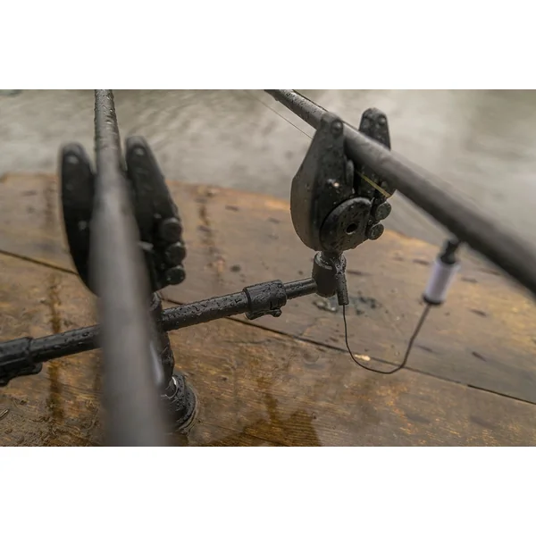 Avid Carp Barra de Timbre Ajustable 2 Cañas