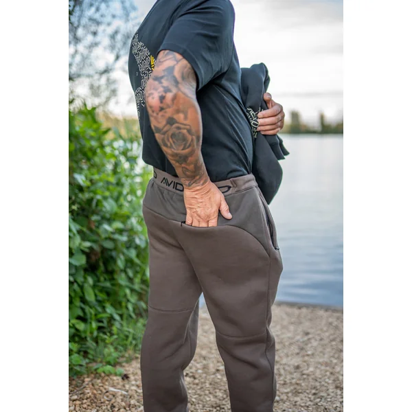 Avid Compound Joggers de Pesca (Marrón) XL