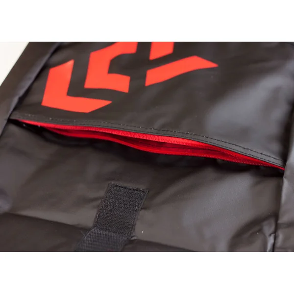 Daiwa Roll Backpack Impermeable - Imagen 2