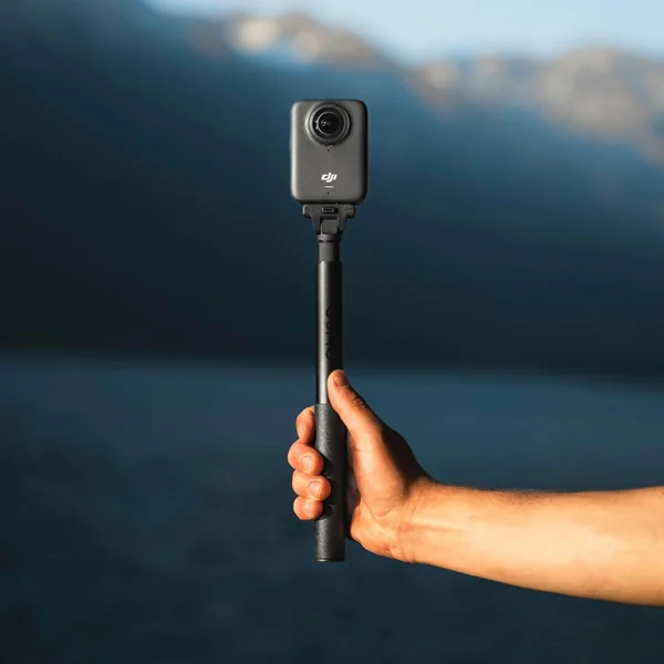 DJI Osmo 360 Adventure Combo - Imagen 10