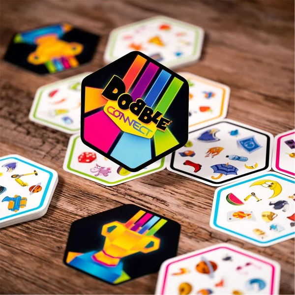 Dobble Connect Board Game - Imagen 4