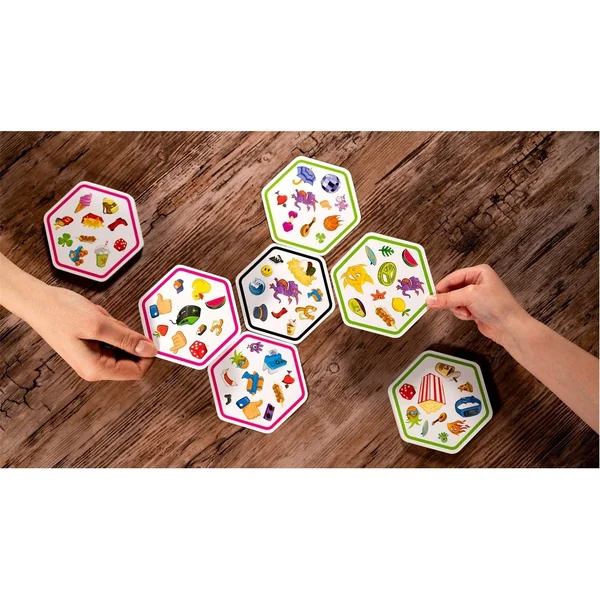 Dobble Connect Board Game - Imagen 7